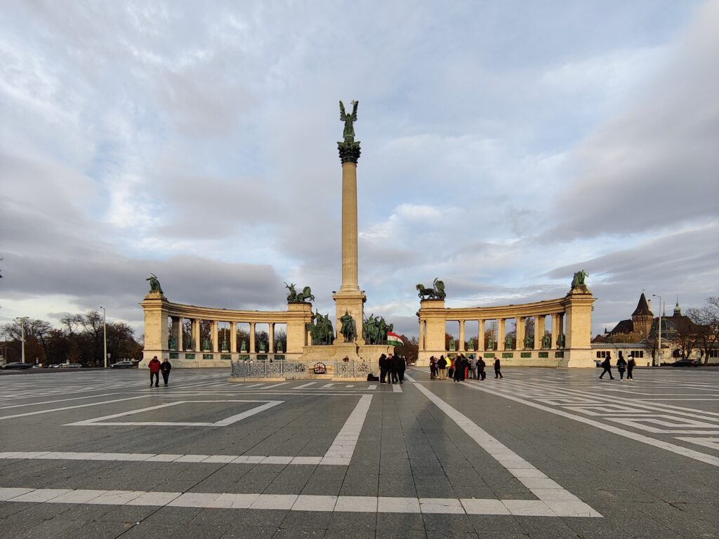 Plaza de los Héroes