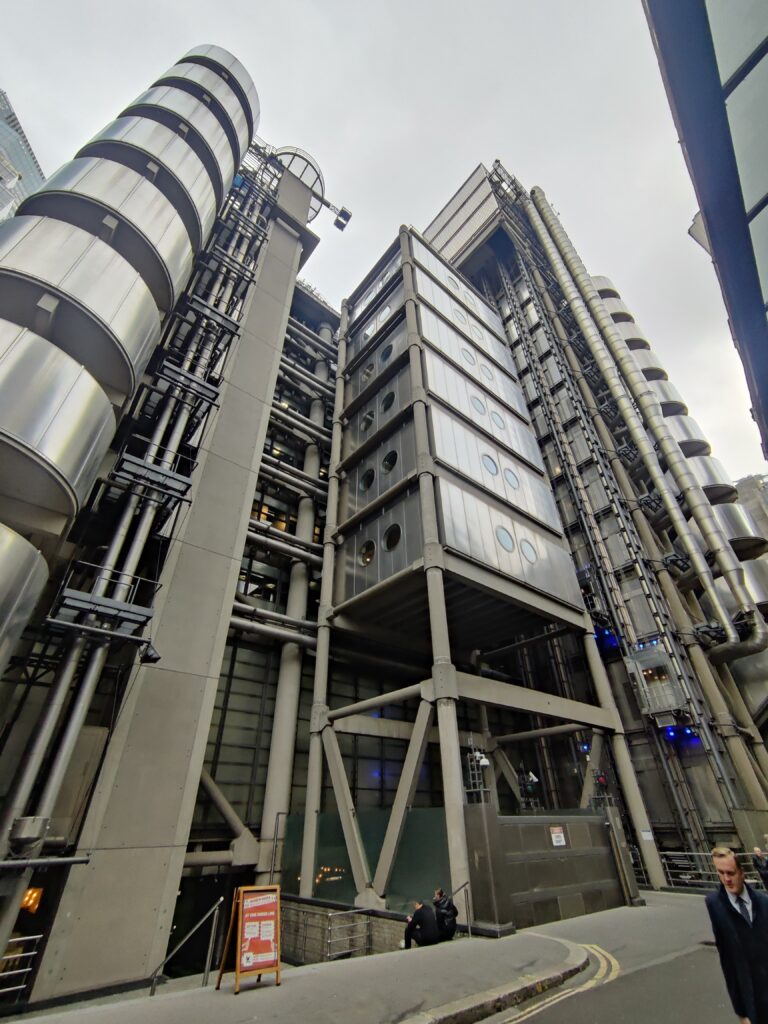 Edificio Lloyd's en la City de Londres.