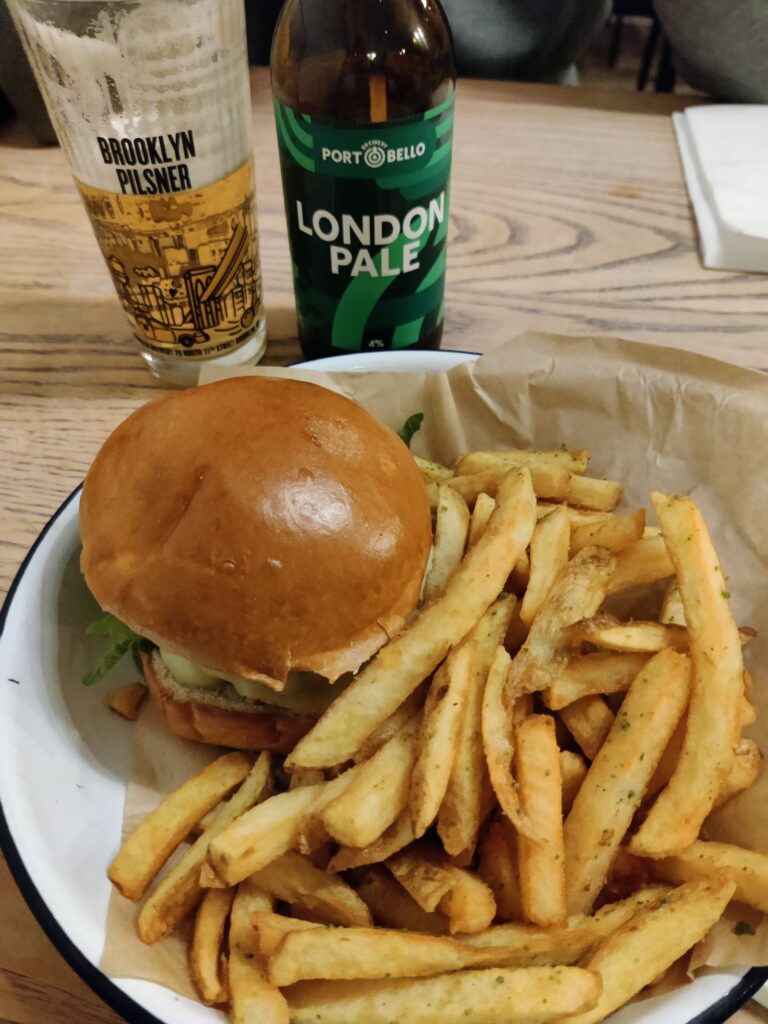 Hamburguesa especialidad de la casa Honest Burger.