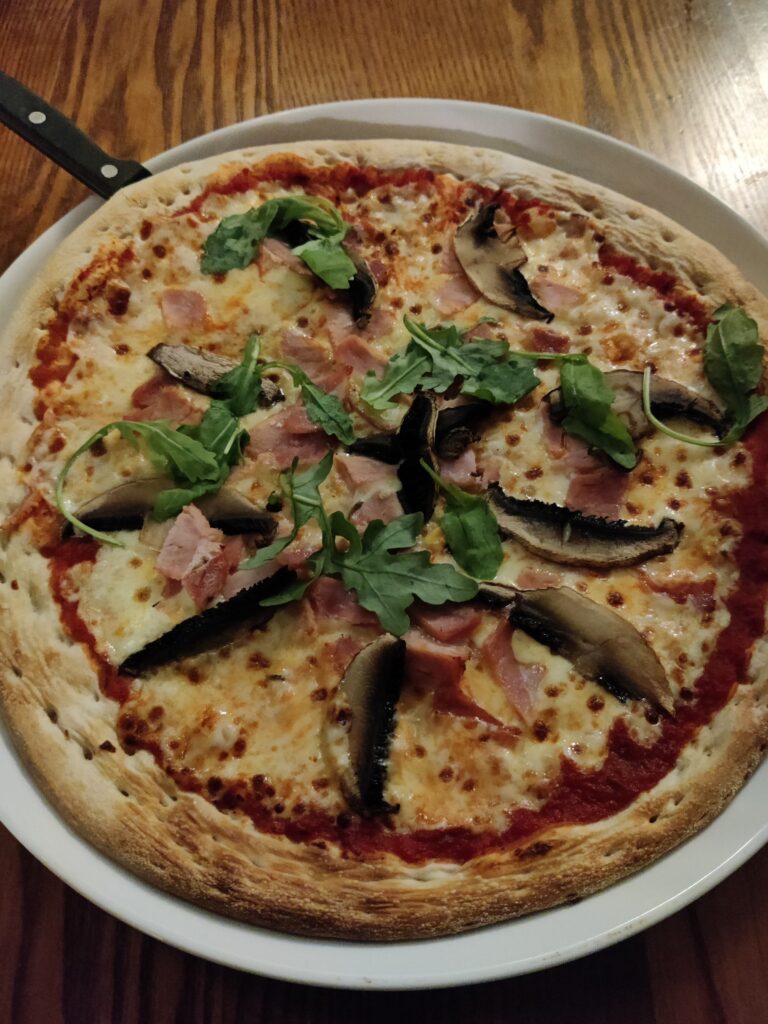 Pizza en el Restaurante Wetherspoons.