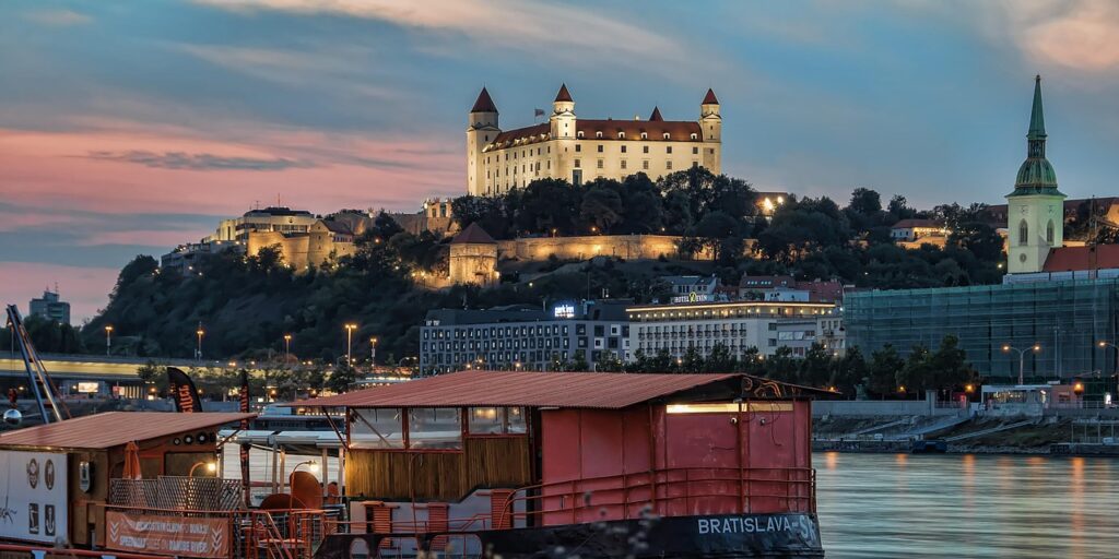 bratislava, slovakia, castle, evening, danube, bratislava, bratislava, bratislava, bratislava, bratislava